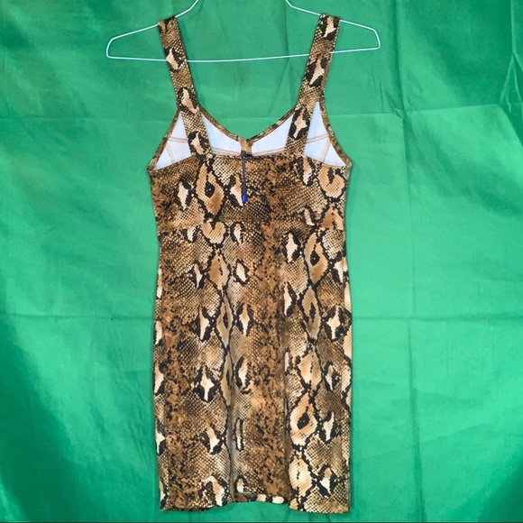 ✨Very Sexy leopard printed bodycon dress by ZARA🥵🥵 - Picture 2 of 2